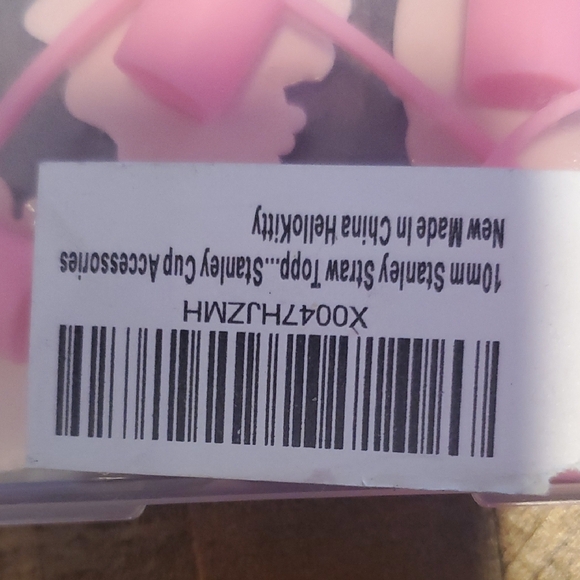 Hello Kitty Stanley Cup Straw Toppers - Picture 3 of 3